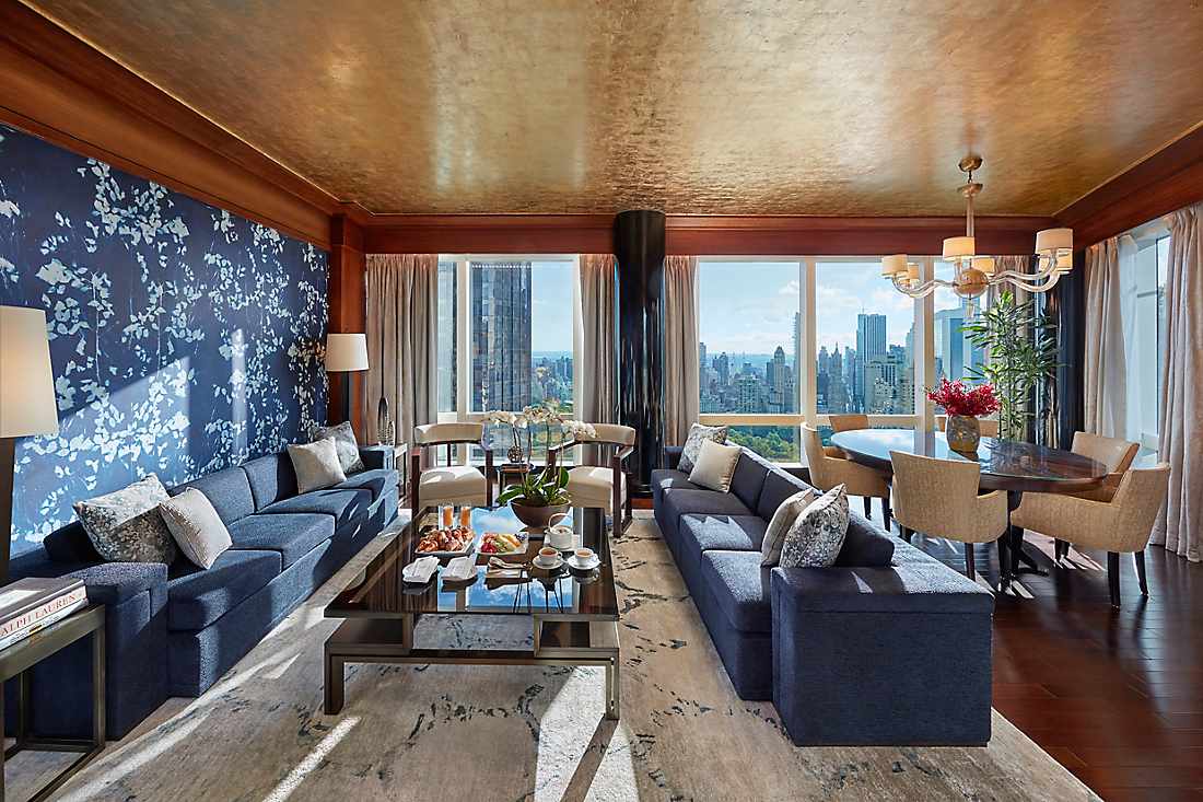 Oriental Suite living room